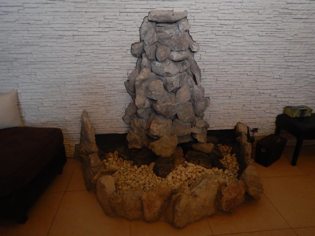 מלון Brzotín Konsky Dvor מראה חיצוני תמונה